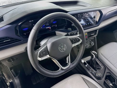 Used 2023 Volkswagen Taos SE w/ Panoramic Sunroof Package AWD/4WD image 23