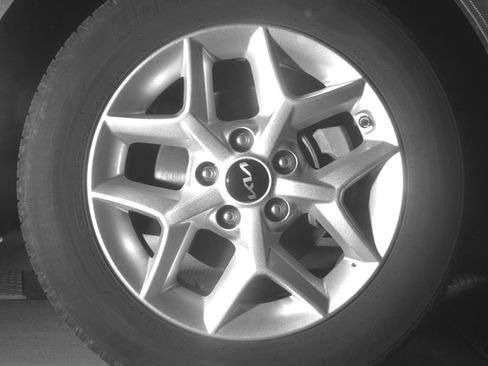 Used 2025 Kia Soul LX w/ LX Technology Package FWD image 13