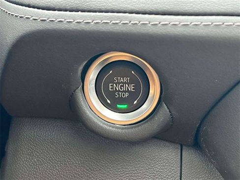 Used 2025 Chevrolet Suburban LT w/ Comfort Package image 25