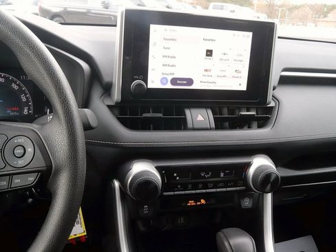 Used 2024 Toyota RAV4 LE image 18