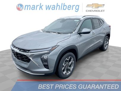 New 2026 Chevrolet Trax LT w/ Sunroof Package