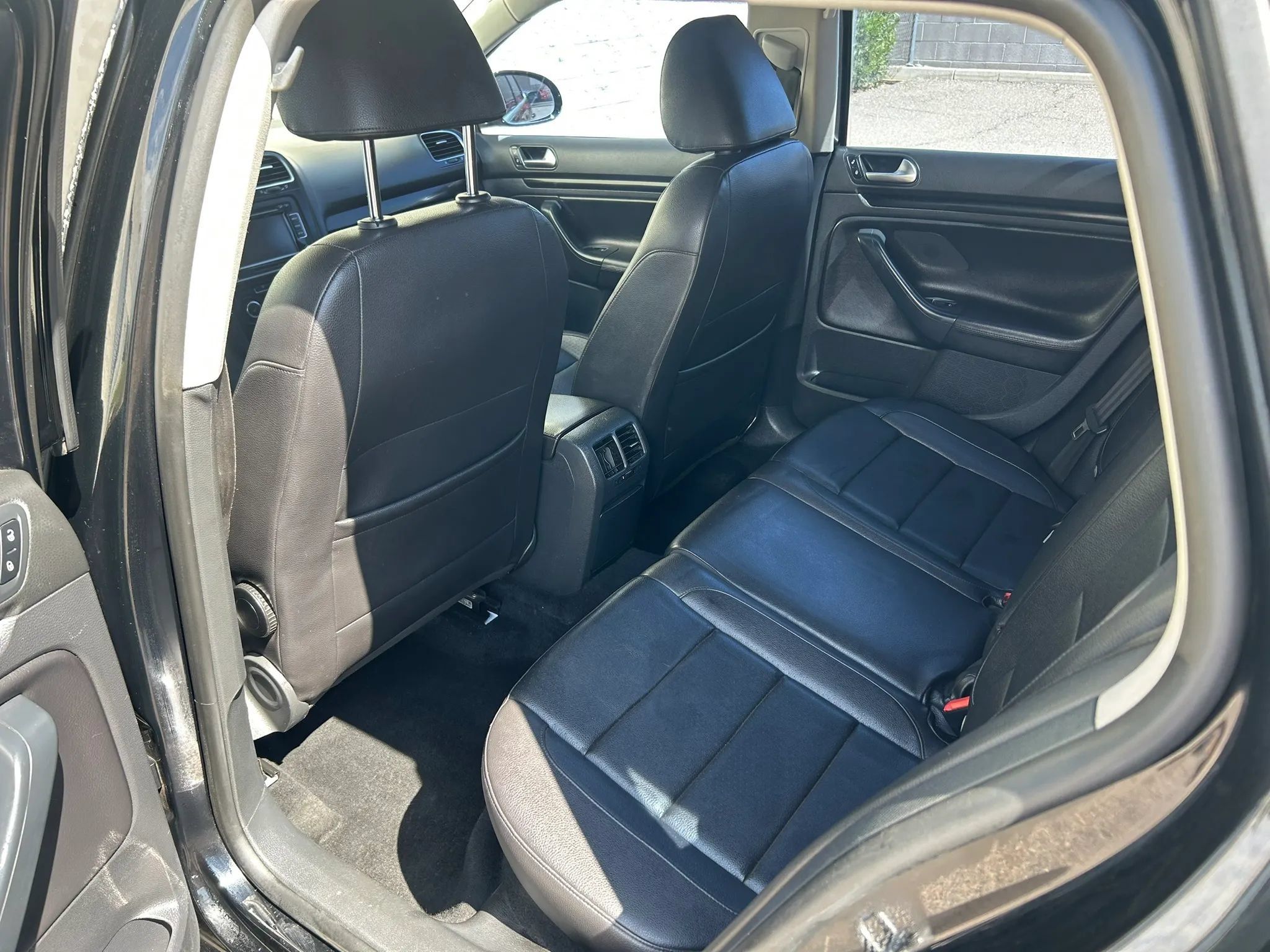 Used 2012 Volkswagen Jetta TDI FWD image 10