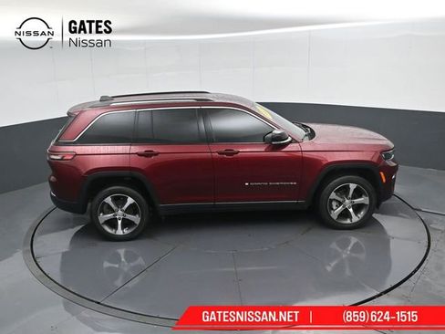 Used 2023 Jeep Grand Cherokee Limited AWD/4WD image 46