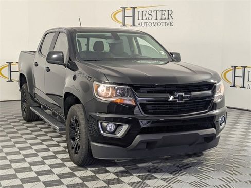 Used 2020 Chevrolet Colorado LT w/ LT Convenience Package image 2