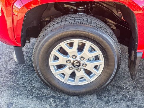Certified 2025 Toyota Tacoma SR5 image 11