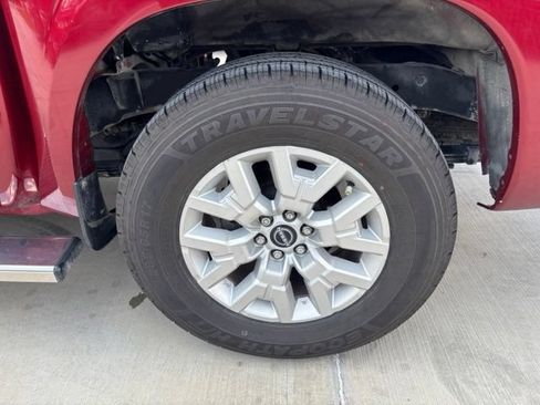 Used 2022 Nissan Frontier SV RWD image 8