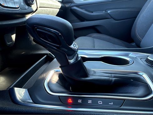 Certified 2021 Chevrolet Traverse LT image 15