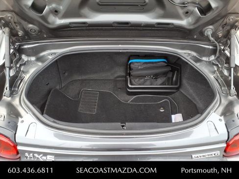 Used 2020 MAZDA MX-5 Miata RF Grand Touring image 7