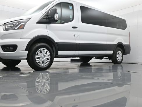 Used 2023 Ford Transit 350 XLT image 43