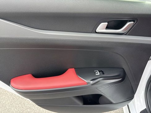 Used 2022 Kia K5 GT-Line w/ GT-Line FWD Premium Package image 12