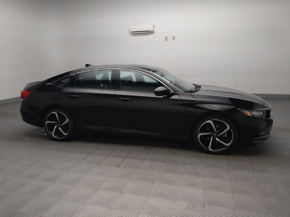 Used 2018 Honda Accord Sport image 11