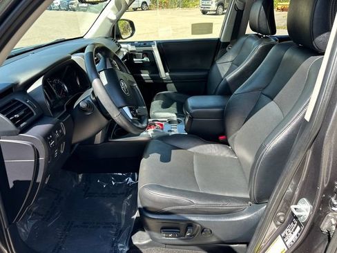 Certified 2021 Toyota 4Runner Limited AWD/4WD image 36