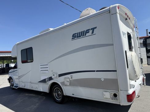 Used 2004 Chevrolet Express 3500 w/ RV Package. Upfitter Option RWD image 32