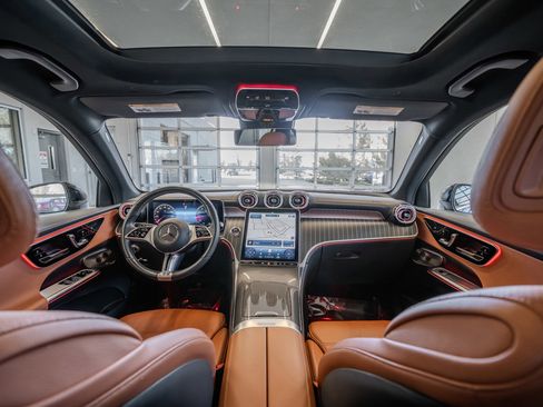 Used 2023 Mercedes-Benz GLC 300 image 26