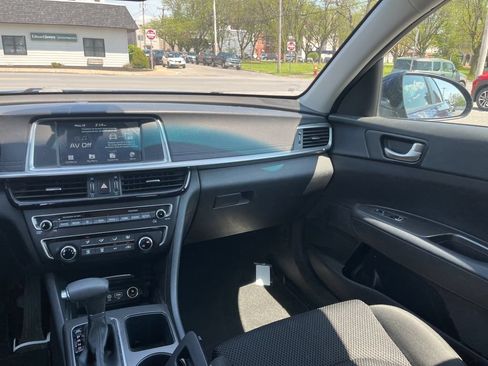 Used 2019 Kia Optima LX w/ LX 17" Wheel Package FWD image 12