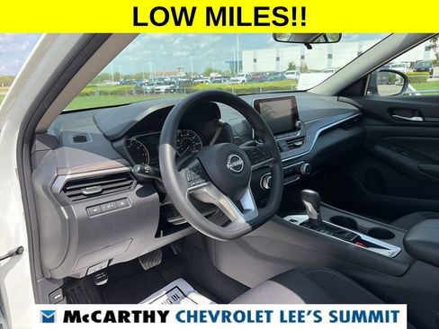 Used 2025 Nissan Altima 2.5 SV image 47