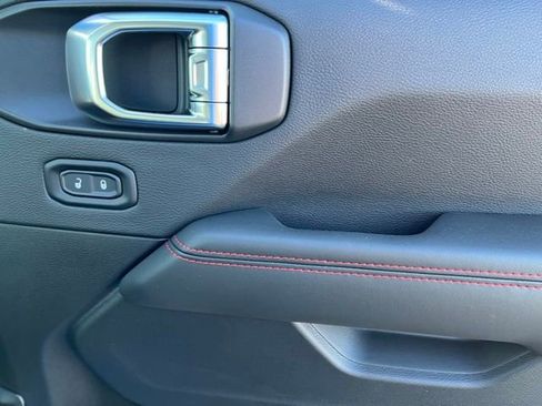 New 2026 Jeep Wrangler Unlimited Rubicon w/ Technology Group image 20