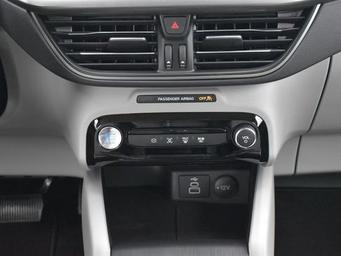 New 2025 Ford Escape SE FWD image 17