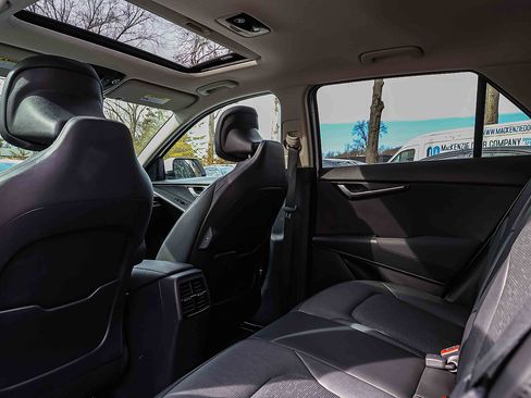 Certified 2023 Kia Niro Wave w/ Wave Preserve Package image 22