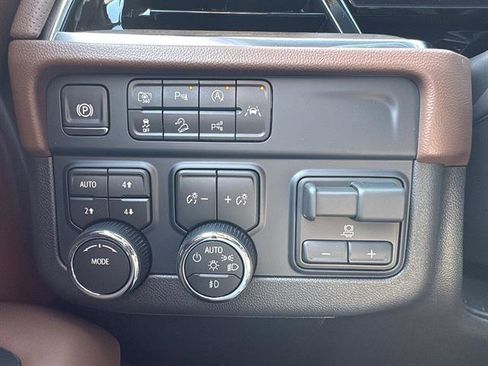 New 2026 Chevrolet Tahoe High Country AWD/4WD image 23