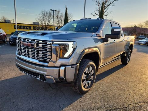 New 2026 GMC Sierra 2500 Denali w/ Denali Reserve Package image 10
