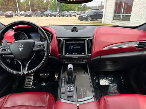 Used 2019 Maserati Levante S GranSport AWD/4WD image 14