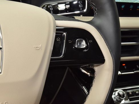 New 2026 Lincoln Corsair Reserve image 25