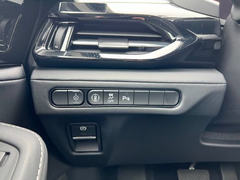 Used 2026 Acura MDX SH-AWD w/ Technology Package image 17