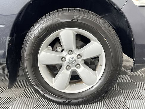 Used 2016 RAM 1500 Express image 29