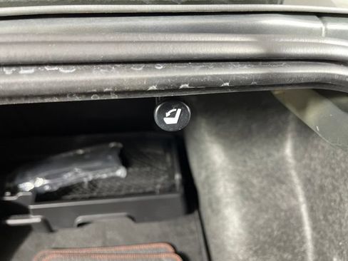 Used 2025 Nissan Altima 2.5 SR FWD image 49