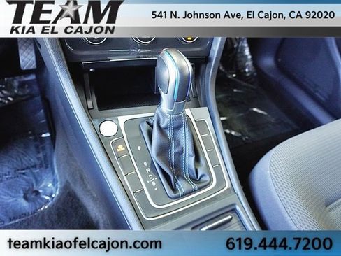 Used 2019 Volkswagen e-Golf SE w/ Driver Assistance Package image 29