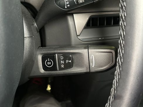 Certified 2024 Kia EV9 Light Long Range image 33