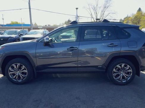 Used 2025 Toyota RAV4 XLE Premium w/ Weather Package image 5