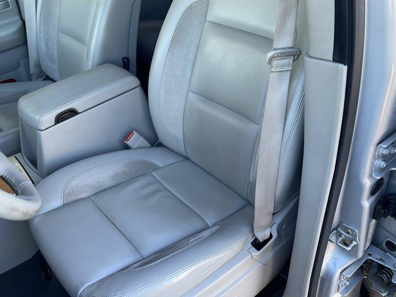 Used 2008 Chrysler Aspen Limited AWD/4WD image 23