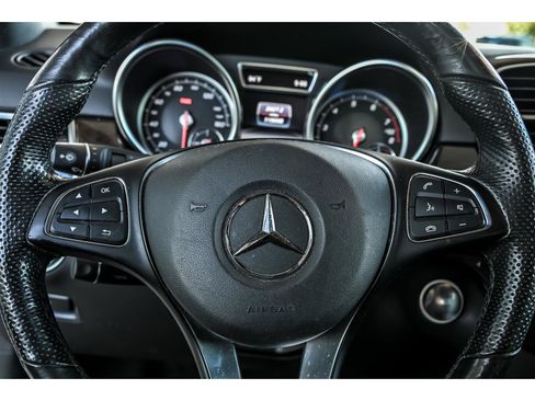 Used 2019 Mercedes-Benz GLE 400 4MATIC image 19