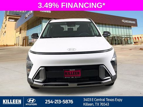 New 2026 Hyundai Kona SEL Premium FWD image 2