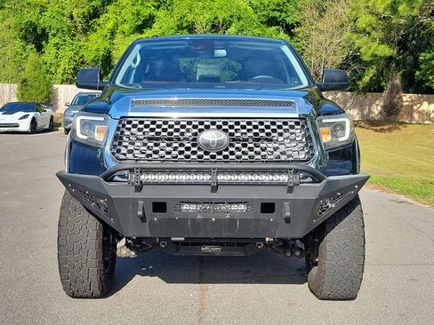 Used 2018 Toyota Tundra SR5 w/ SR5 Upgrade Package image 2