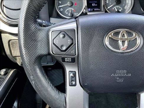 Used 2021 Toyota Tacoma SR5 RWD image 18