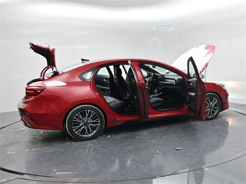 Certified 2024 Kia Forte GT-Line w/ GT-Line Premium Package image 55