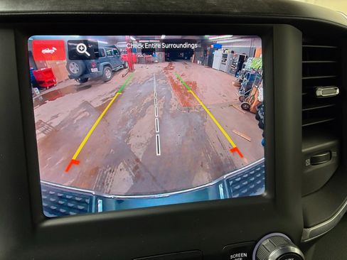 Used 2024 RAM 2500 Big Horn w/ Bed Utility Group image 21