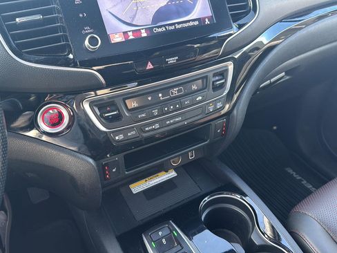 Used 2022 Honda Ridgeline Black Edition image 39