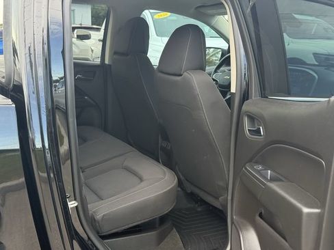 Used 2018 Chevrolet Colorado LT w/ LT Convenience Package RWD image 30
