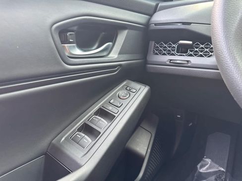 Used 2025 Honda Accord SE image 22