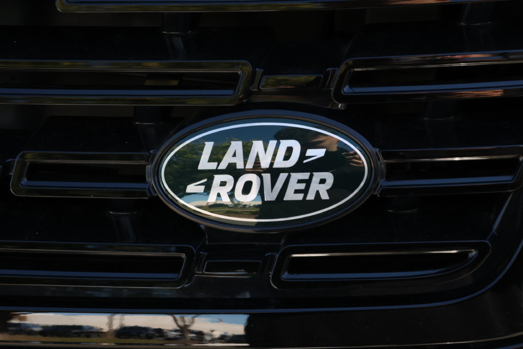 New 2027 Land Rover Range Rover Sport Dynamic SE AWD/4WD image 5