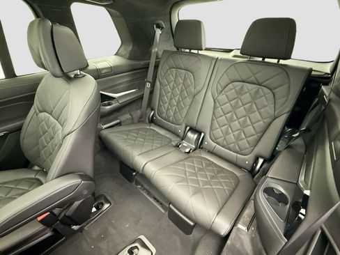 New 2026 BMW X7 xDrive40i AWD/4WD image 22