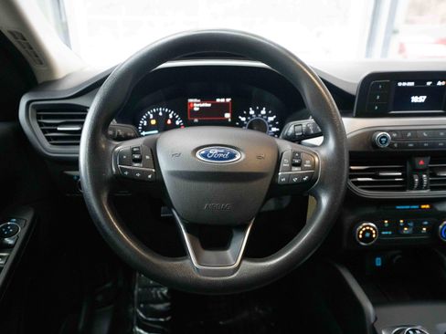 Used 2020 Ford Escape S image 21