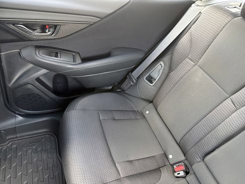 Used 2024 Subaru Outback Premium AWD/4WD image 12
