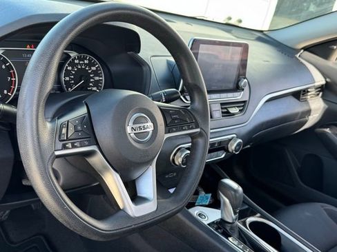 Used 2021 Nissan Altima 2.5 SV image 21