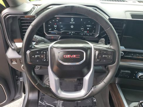 Used 2024 GMC Sierra 1500 SLT w/ SLT Premium Plus Package AWD/4WD image 22