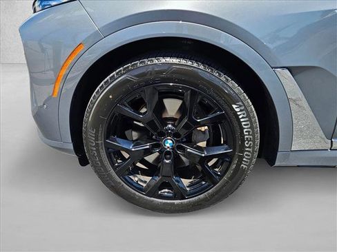Certified 2025 BMW X7 xDrive40i w/ Premium Package AWD/4WD image 24